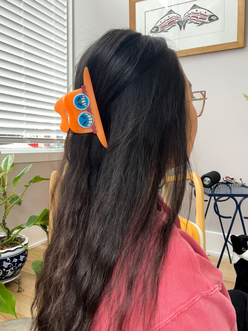 Fire Fist Hair Claw