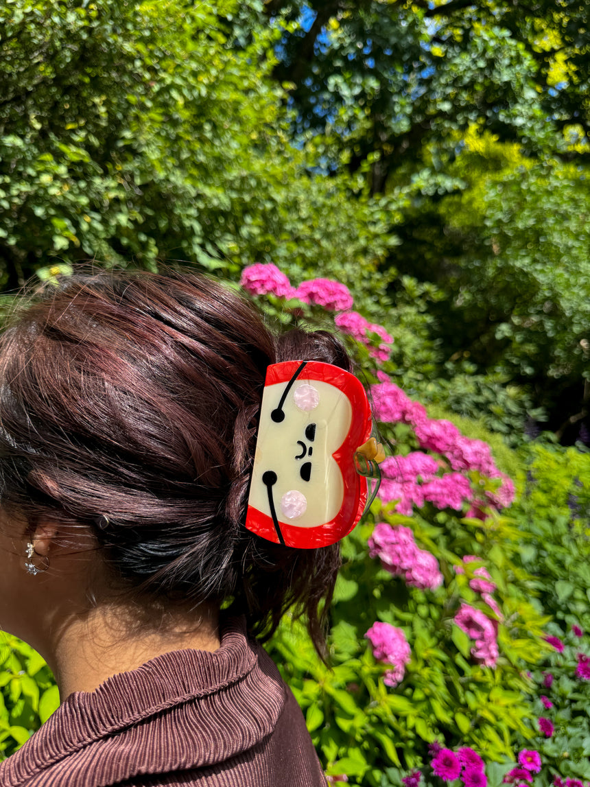 [PREORDER] Apple Boy Hair Claw