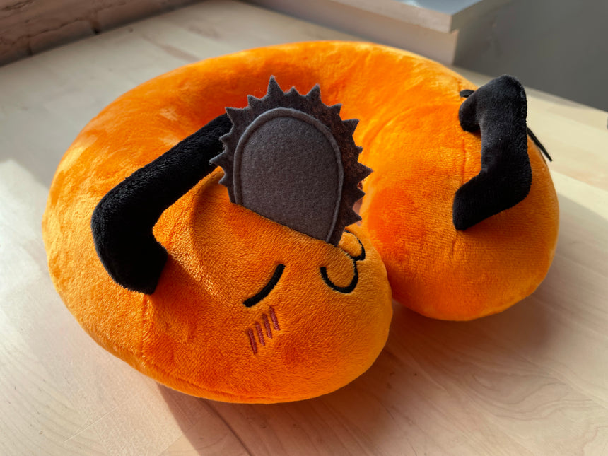 CHAINSAW TRAVEL PILLOW